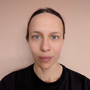 Profile picture for Julia H