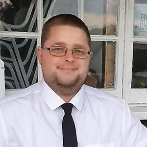 Profile picture for Darren H