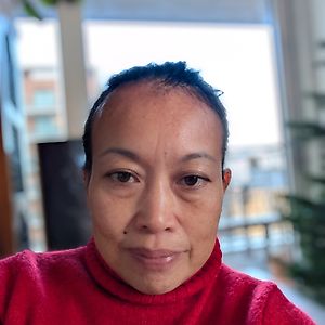 Profile picture for Lin L