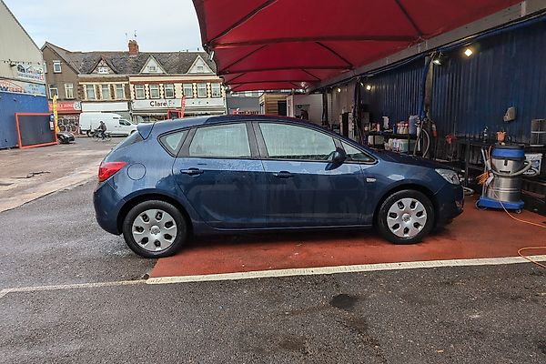 Vauxhall Astra