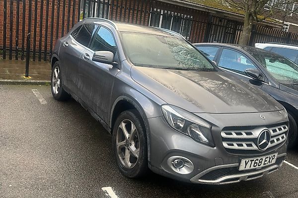 Mercedes GLA
