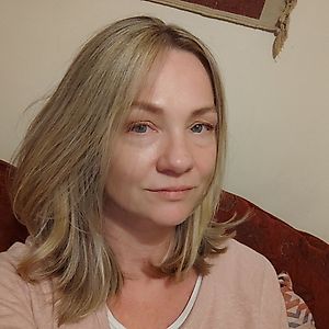 Profile picture for Rebecca L