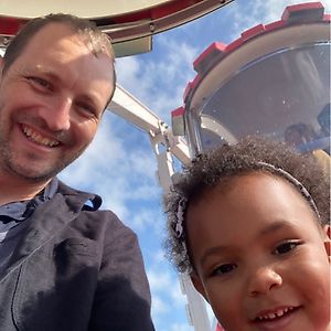 Profile picture for Leigh S