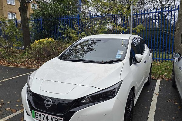 Nissan Leaf EY74VPF