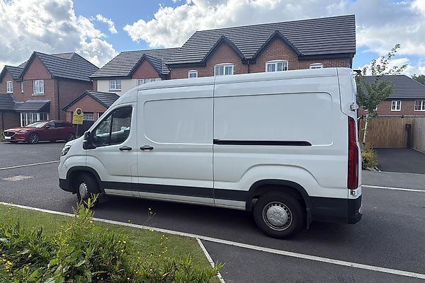 Maxus Deliver